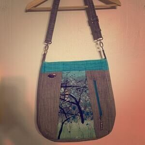 Beautiful handmade side shoulder bag! Quality!